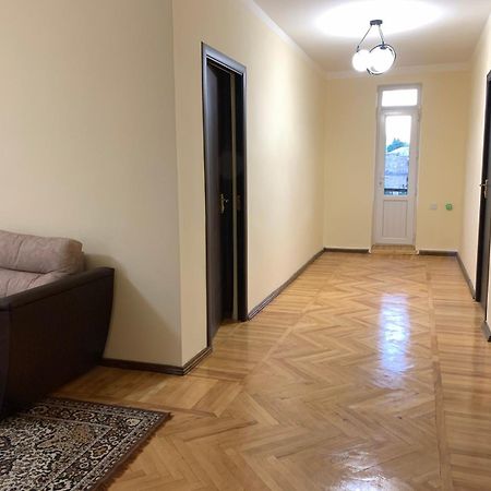 Mitane Hotell Sisian Eksteriør bilde