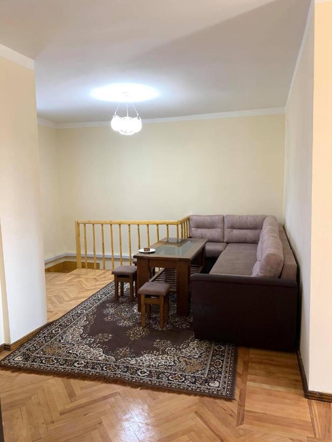 Mitane Hotell Sisian Eksteriør bilde