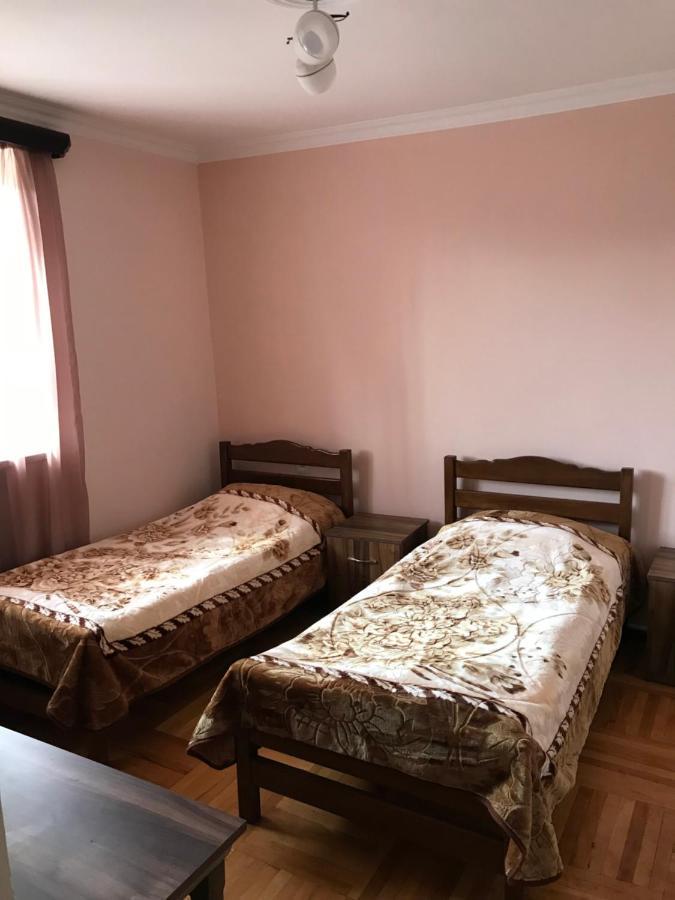Mitane Hotell Sisian Eksteriør bilde