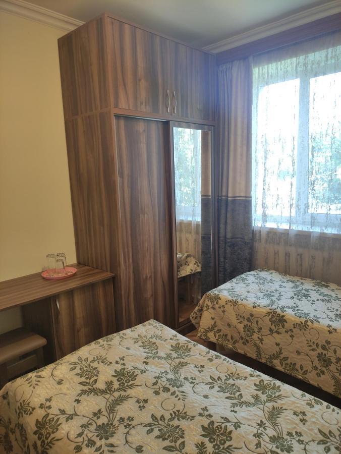 Mitane Hotell Sisian Eksteriør bilde
